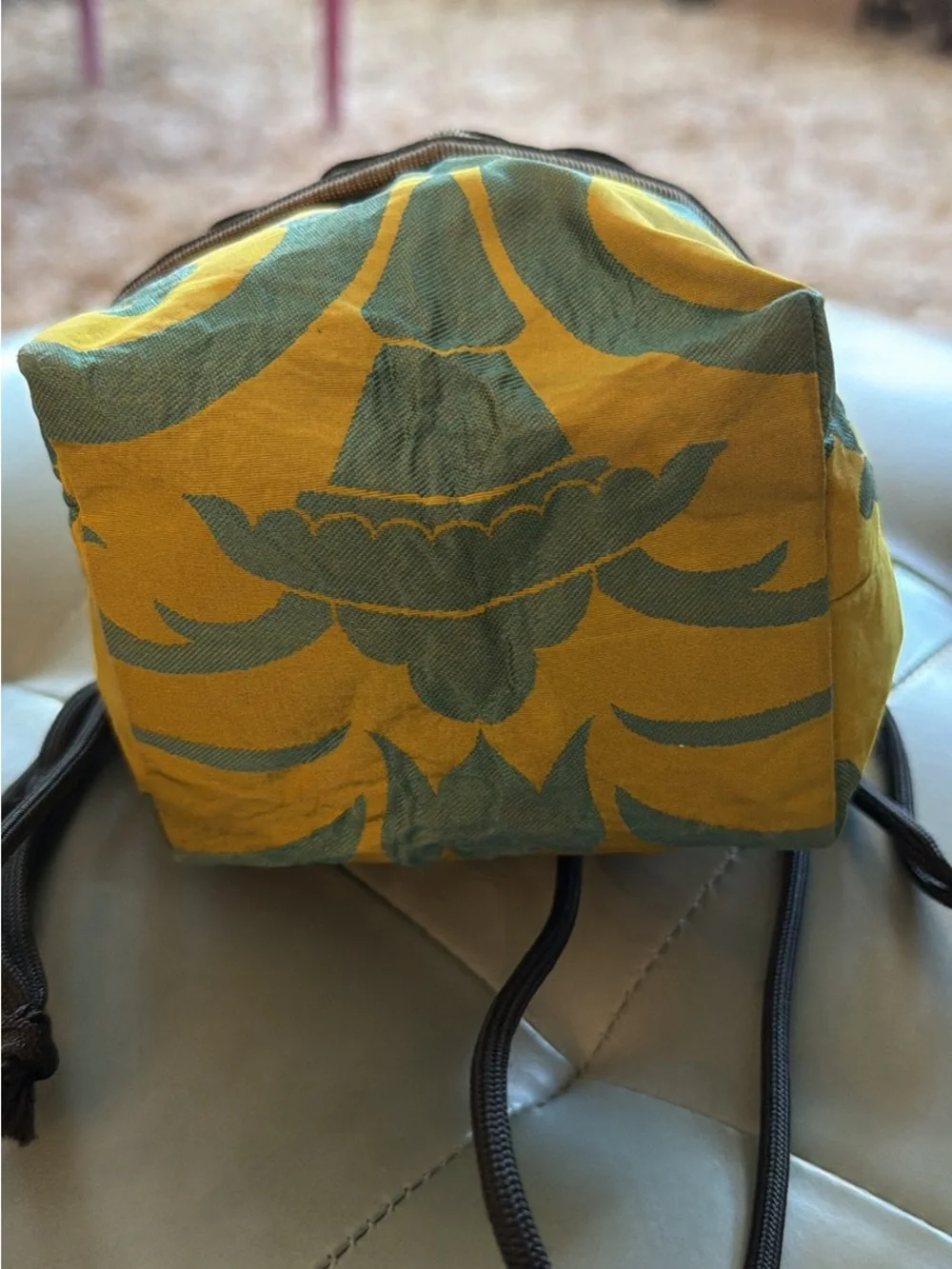 N/A compact drawstring